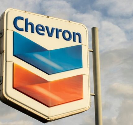 Chevron boss eyes up to $8bn growth in cash flow next year